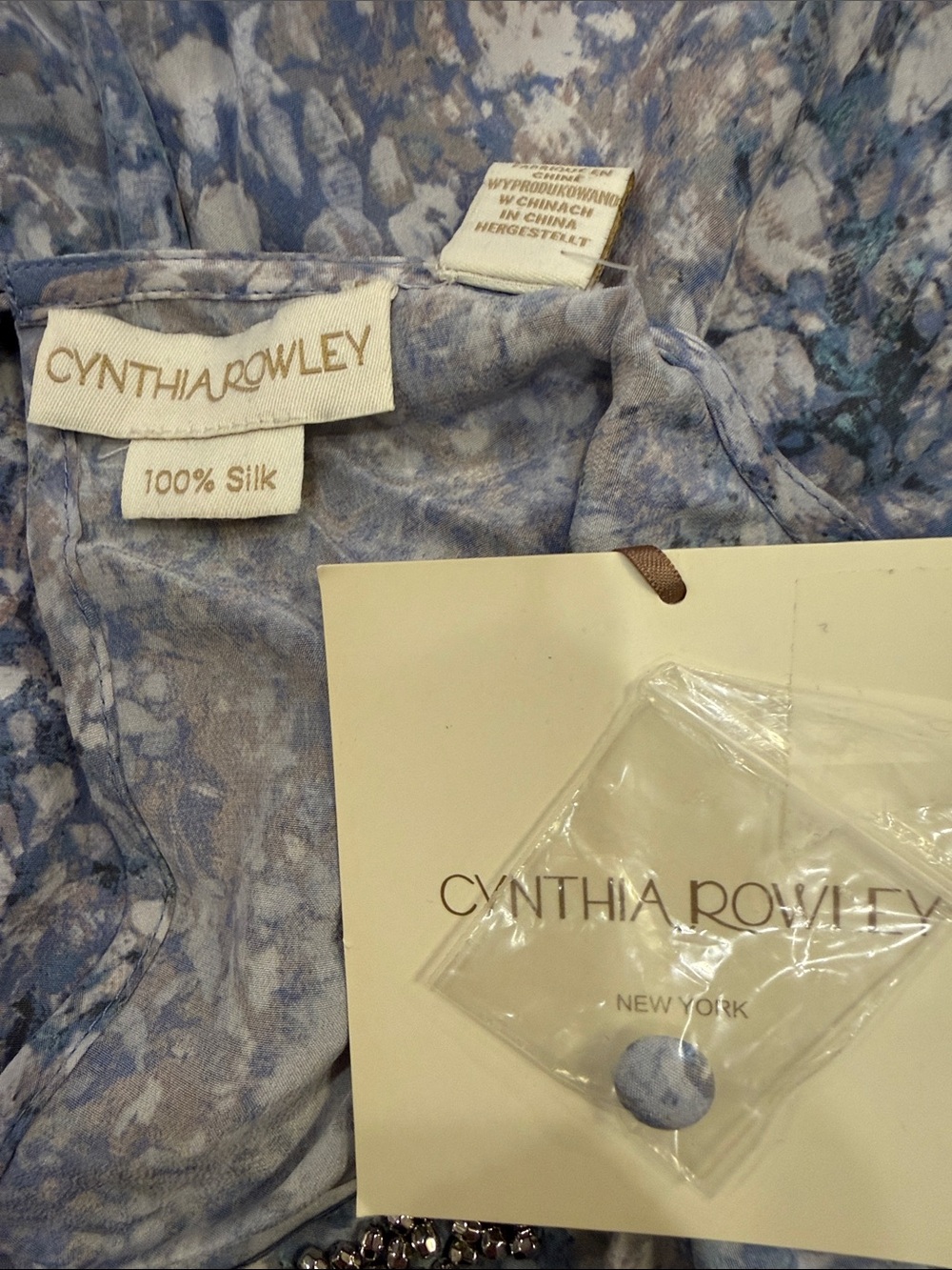 Cynthia Rowley Light Blue Floral Beaded Neckline Sleeveless Top 100% silk nwt - Picture 3 of 3